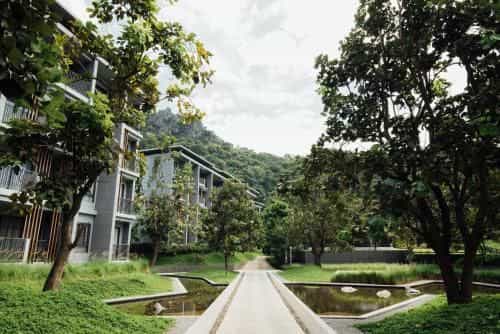 23 Degree Condominium R76