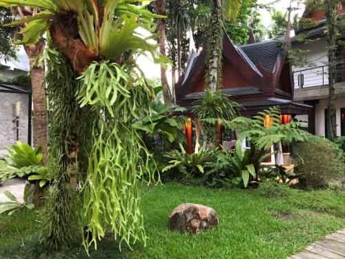 Villa in the Garden, Surin Beach with private spa