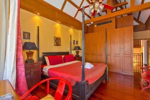 6 Bedroom Luxurious Beachfront Villa in Pattaya 6 Bedroom Luxurious Beachfront Villa in Pattaya