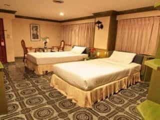 โรแรม 13 เหรียญ ทาวเวอร์ รัชดา