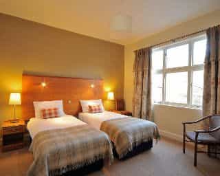 Crerar Deeside Inn Crerar Deeside Inn
