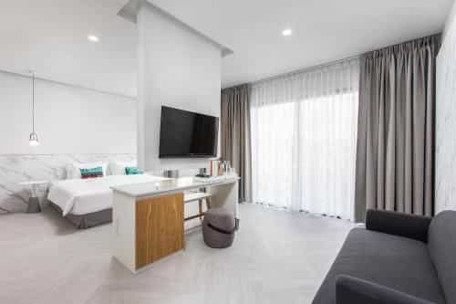 โรงแรมสุข โรงแรมสุข