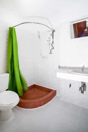 OYO 320 Regent 2002 Guest House