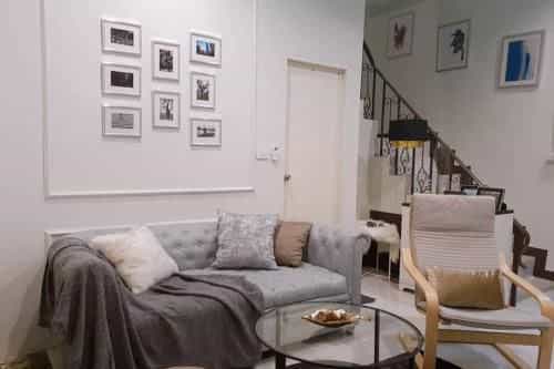 4BR Stylish home, Close to BTS ONNUT200m, Dowtown 4BR Stylish home, Close to BTS ONNUT200m, Dowtown