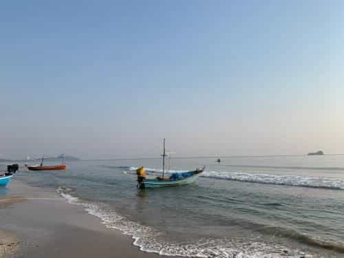 Chelona huahin beachfront condominium