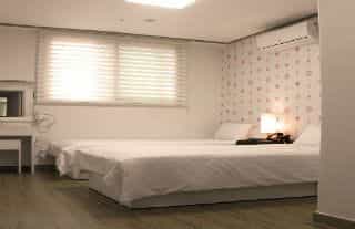 Navi Star Residence