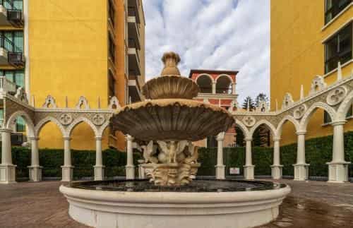 Venetian Signature Condo Resort C113
