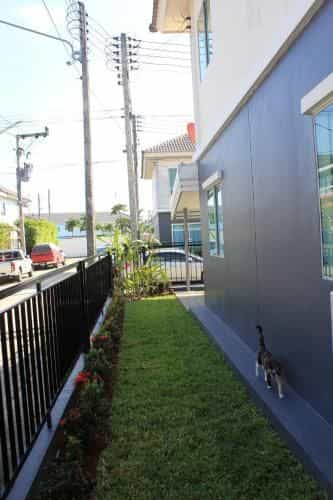 Junior house ll