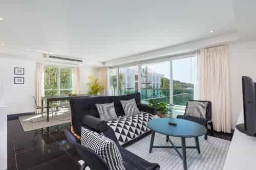 Coco Sea View cozy apartment by Holiplanet