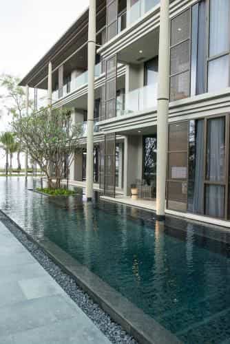 Luxury Oceanfront_pool access apartment