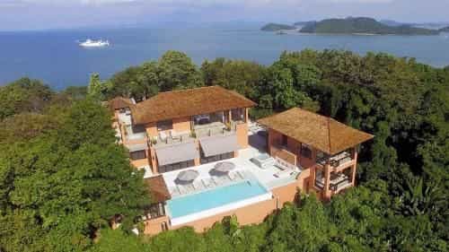 Luxury Infinity Pool Villa
