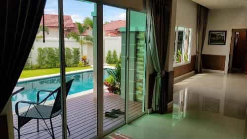 Fantastic new pool villa, 7 mins from beach Fantastic new pool villa, 7 mins from beach