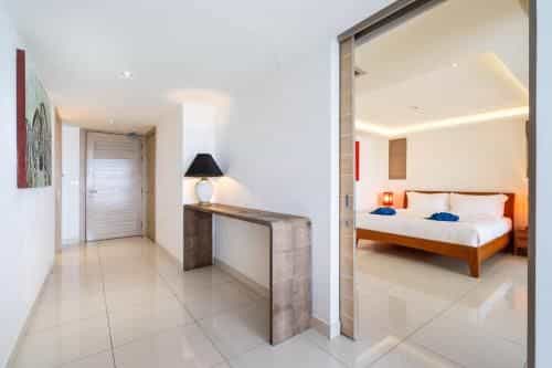 ANDAMAN SEA VIEW IN LOW RISE BUILDING
