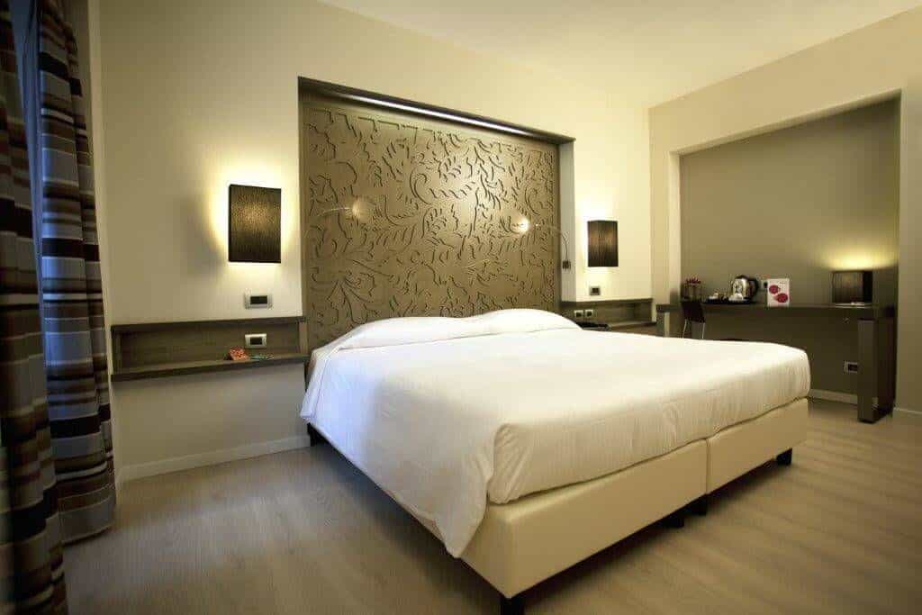 Hotel Diplomatic