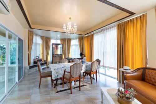 โอโย 750 บ้านสวนอัมพร โอโย 750 บ้านสวนอัมพร