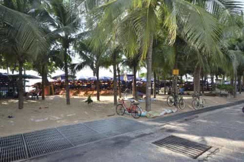Grand Condo Wasana Pool Villa 300 meter from beach