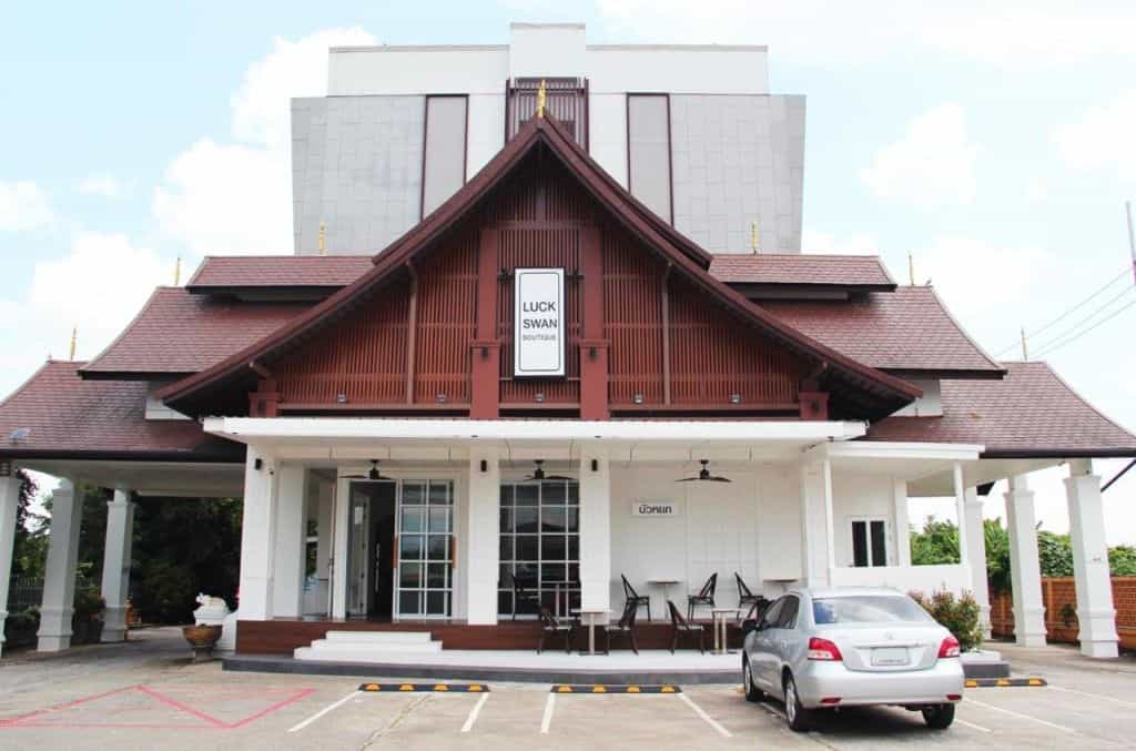 ลักษวรรณ บูทิก