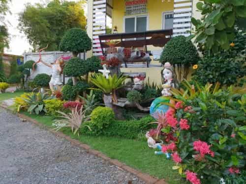 บ้านสวนมีตังค์รีสอร์ต บ้านสวนมีตังค์รีสอร์ต