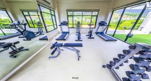 3BR Luxury Villa Pool And Gym Free Pickup Airport