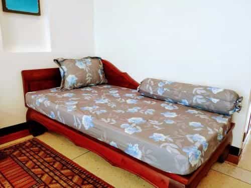 Quiet studio with king bed, kitchen and balcony Quiet studio with king bed, kitchen and balcony