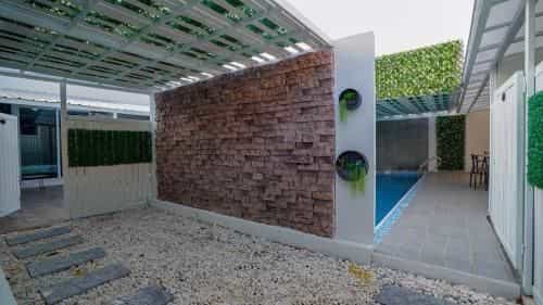 Dojo pool villa