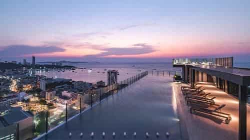 The Base Central Pattaya Deluxe The Base Central Pattaya Deluxe
