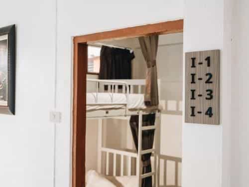 I Corner Hostel