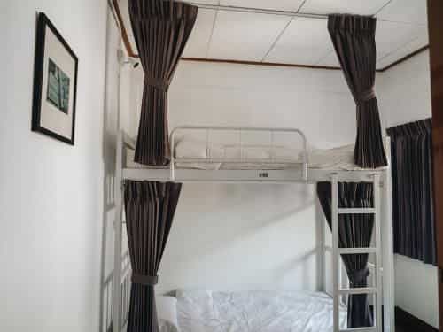 I Corner Hostel