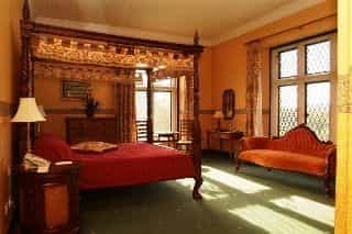 Miskin Manor Hotel & Health Club