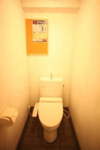 Base Inn Komagome Tokyo