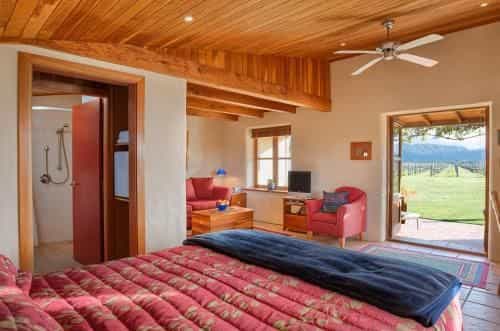 Straw Lodge Vineyard and Boutique Lodging