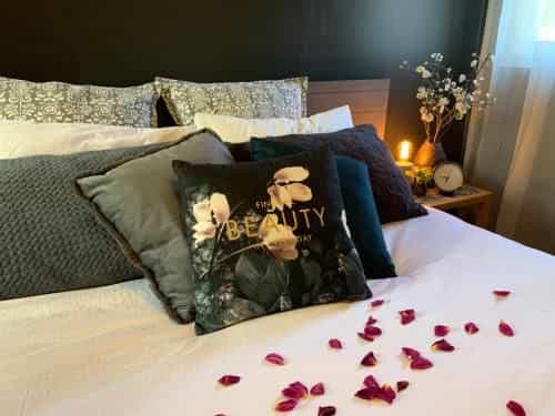 Couples Private Spa Retreat