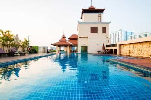 โรงแรมไอยรา พาเลซ