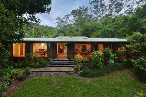 Cow Bay Homestay B&B