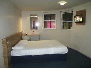 Travelodge Cardiff Queen Street Travelodge Cardiff Queen Street