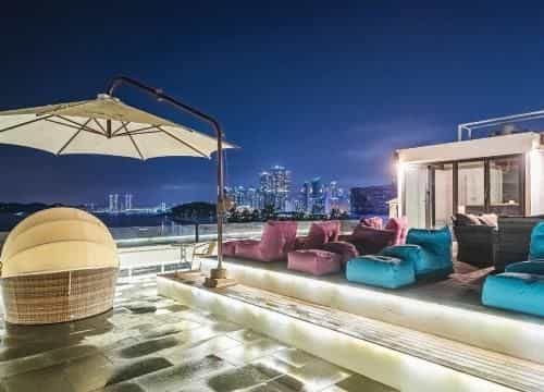 โรงแรมฮิกเกลิก