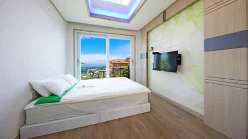 Yeosu Skypurple Pension