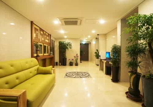 Iris Hotel