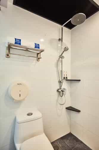 Ibis Budget Singapore Pearl (SG Clean)