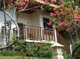 โรงแรมปูริ บุหงา บีช คอทเทจส์