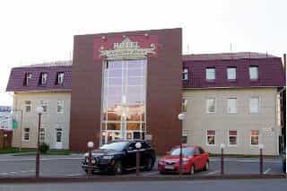 Alexander House