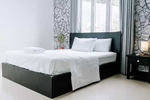 The Black & White Garden Villa- 5-Bedroom Villa The Black & White Garden Villa- 5-Bedroom Villa