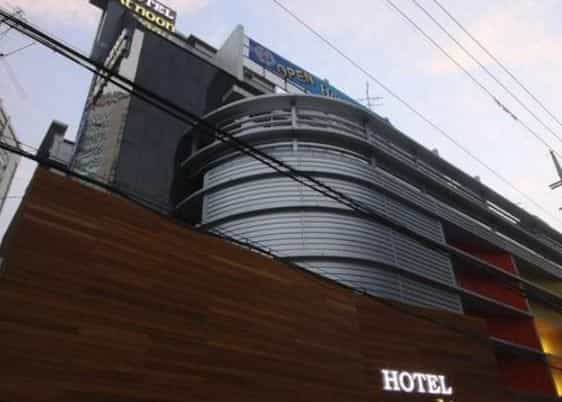 Shinchon At Noon Hotel