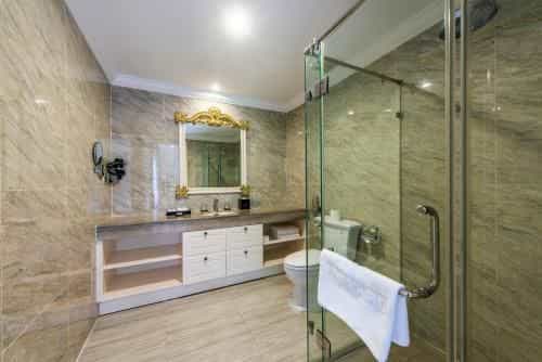 Vinpearl Discovery Golflink Nha Trang, Hillside villas on private island Vinpearl Discovery Golflink Nha Trang, Hillside villas on private island