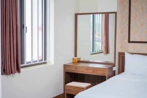 Khách sạn Hoàng Yến Khách sạn Hoàng Yến