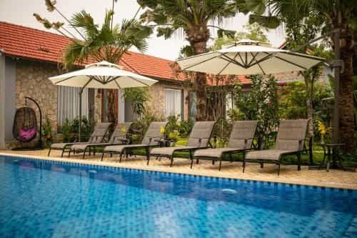 Tam Coc Holiday Hotel & Villa Tam Coc Holiday Hotel & Villa