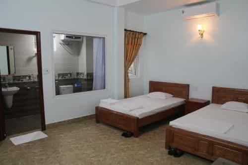 Hoang Yen Guesthouse Hoang Yen Guesthouse