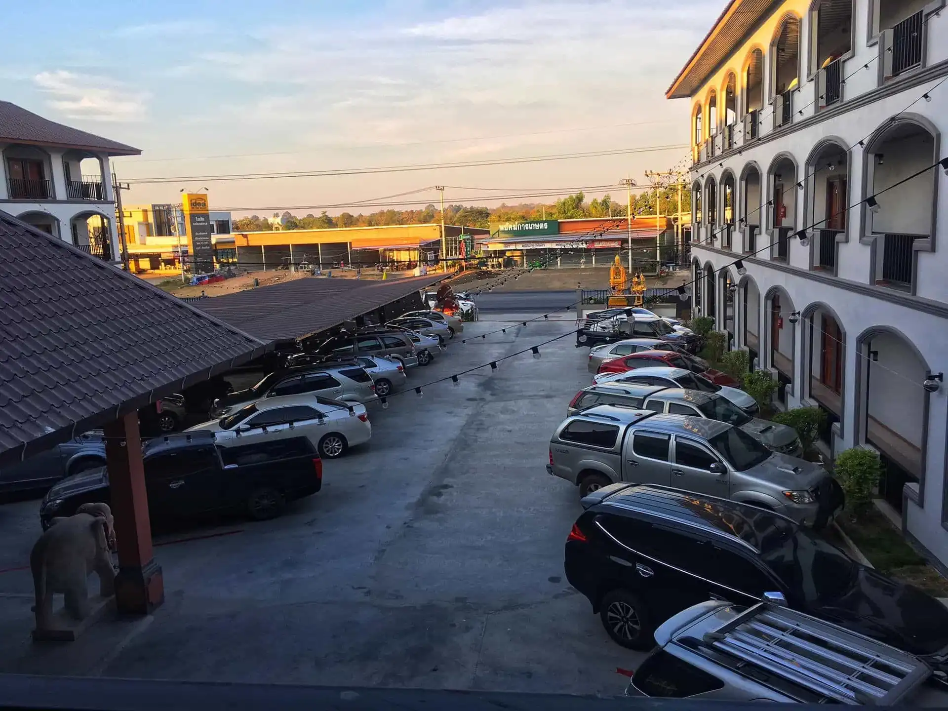 Sap Vilai Hotel Phayakkhaphum Phisai