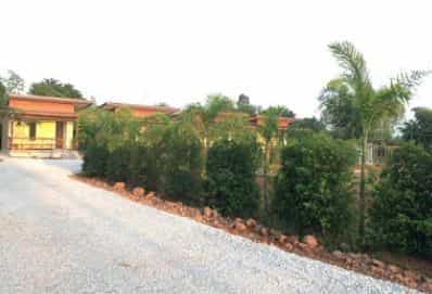 Baan Baimon Resort Sisongkhram Baan Baimon Resort Sisongkhram