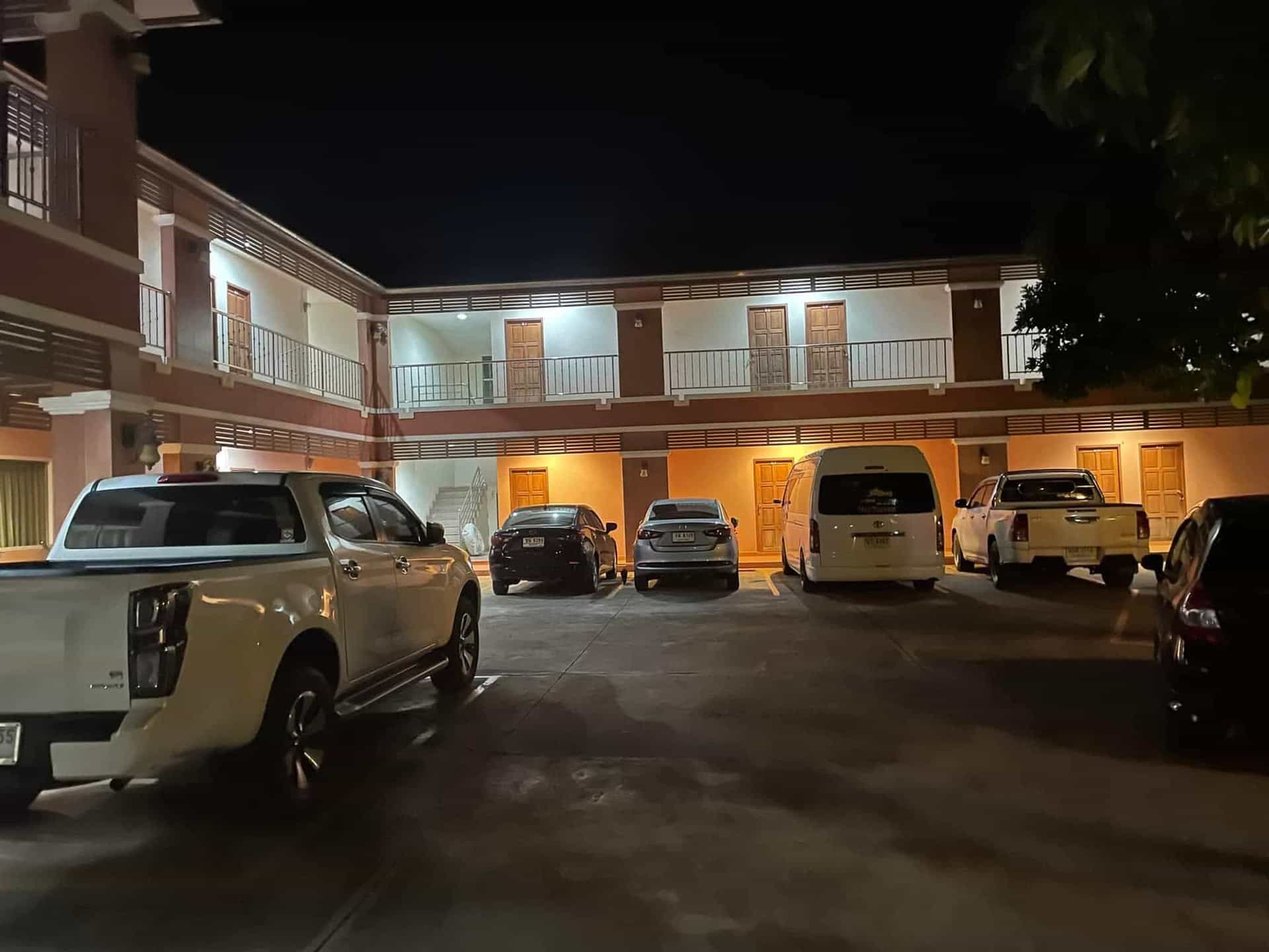 Ratchanee Home & Resort Ratchanee Home & Resort